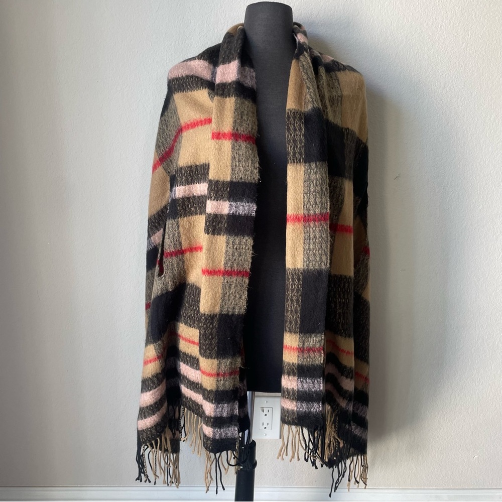 Zighilli Plaid Poncho Wrap with Fringe
